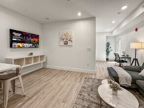 2400 E Huntingdon St in Philadelphia, PA - Building Photo - Building Photo