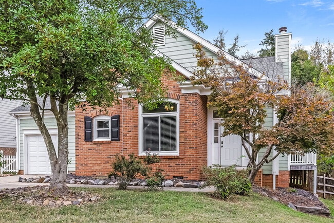 13839 Poppleton Ct