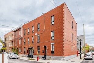 2340 Le Caron Rue in Montréal, QC - Building Photo