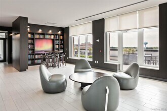 199 2nd St in Mineola, NY - Building Photo - Building Photo