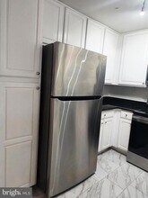 18512 Boysenberry Dr in Montgomery Village, MD - Building Photo - Building Photo