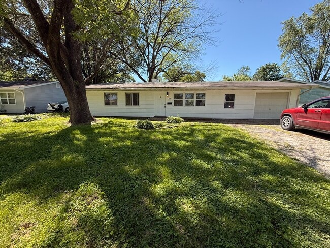 property at 13 W Adams Dr