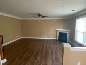 3715 Seaton Dr in Suwanee, GA - Building Photo - Building Photo