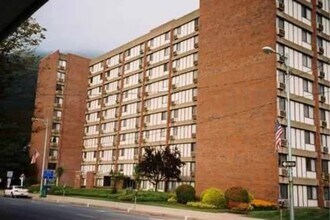 350 Market St in Johnstown, PA - Building Photo - Building Photo