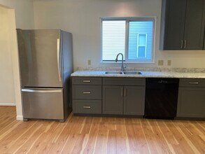 1661 Cobblestone Creek Dr in Florissant, MO - Building Photo - Building Photo