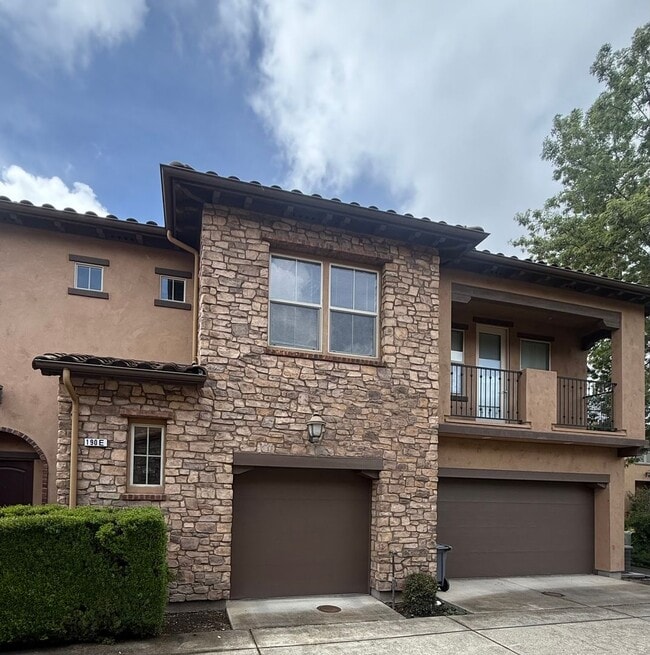 property at 190 Healdsburg Ave