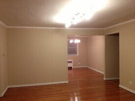 7423 N Ridge Blvd, Unit 1H in Chicago, IL - Building Photo