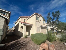 8841 Blue Wolf St in Las Vegas, NV - Building Photo