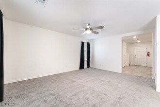 6213 Clackamas Ct in Las Vegas, NV - Building Photo - Building Photo