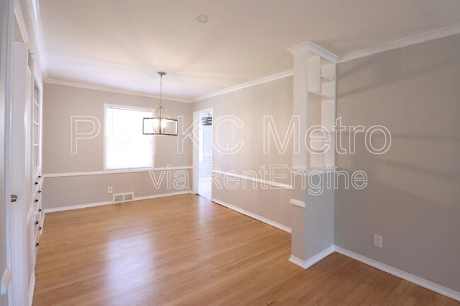 property at 7804 Tomahawk Rd