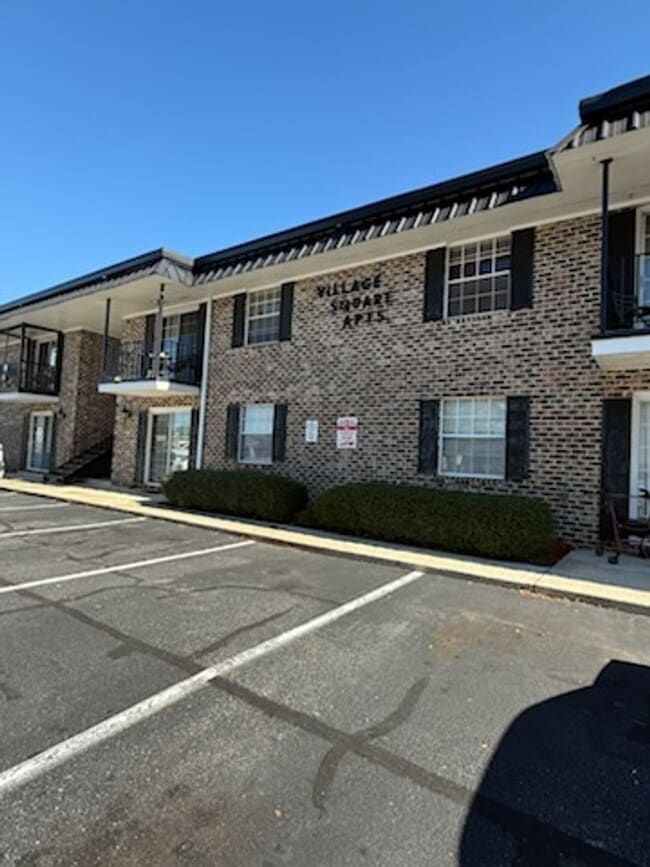 property at 318 Rainbow Dr