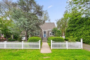95 Lalley Blvd in Fairfield, CT - Building Photo