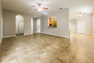 4323 Sand Ridge Blvd in Spring Hill, FL - Building Photo - Building Photo