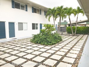 730 NE 128th St in North Miami, FL - Building Photo - Building Photo