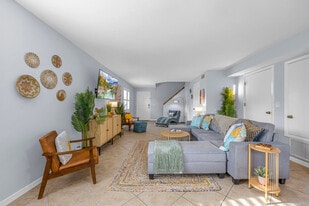 434 N 1st St in Cocoa Beach, FL - Building Photo