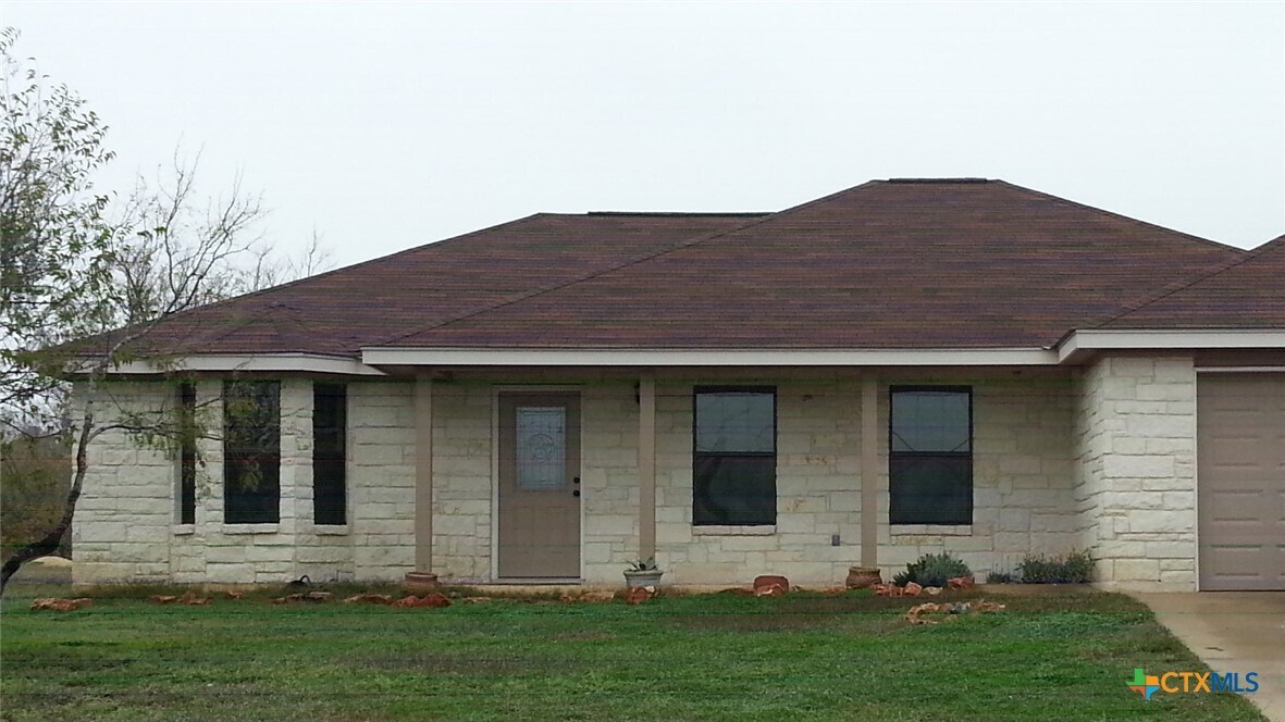 168 Holly's Way in San Marcos, TX - Building Photo