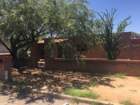328 S Martin Ave Apartments