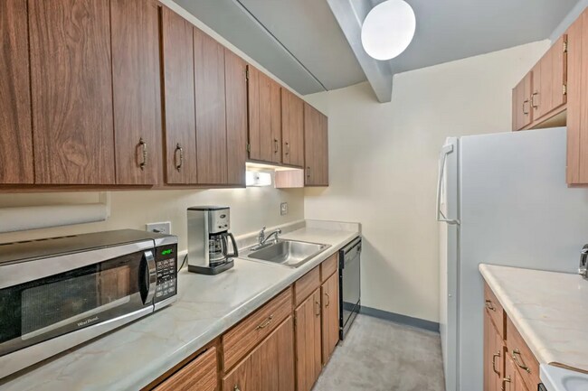 8060 E Girard Ave in Denver, CO - Building Photo - Building Photo