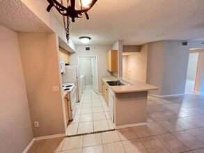 5032 Lantana Rd-Unit -2103 in Greenacres, FL - Building Photo - Building Photo