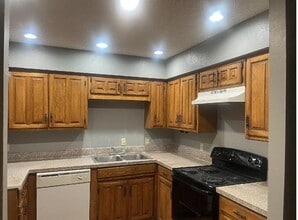 215 Christina Pl in Grand Prairie, TX - Building Photo - Building Photo