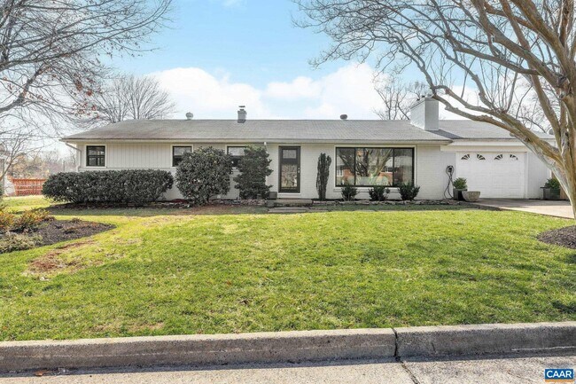 1302 Lester Dr in Charlottesville, VA - Building Photo - Building Photo