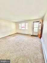 241 E 10th Ave in Conshohocken, PA - Building Photo