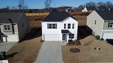 215 Kelly Farm Rd in Moore, SC - Building Photo - Building Photo