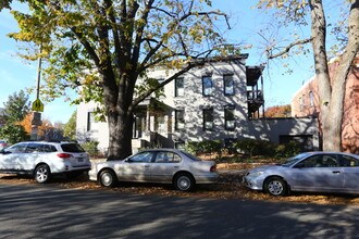 604 5th St NE in Washington, DC - Building Photo - Building Photo