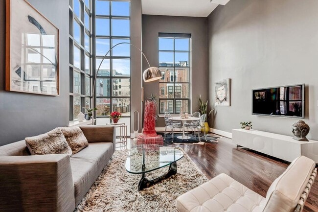 2109 10th St NW, Unit #101 in Washington, DC - Building Photo - Building Photo