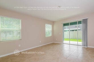 2830 Midnight Pearl Dr in Sarasota, FL - Foto de edificio - Building Photo