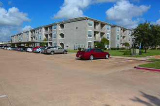 Villas of Park Grove Apartments in Katy, TX - Building Photo - Building Photo