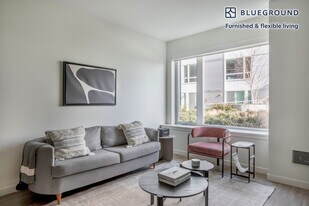 120 Broadway in Seattle, WA - Building Photo