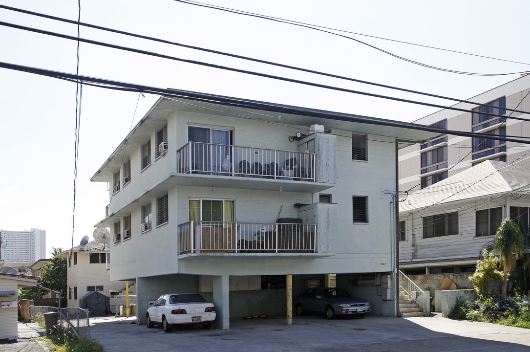1523 Piikoi St in Honolulu, HI - Foto de edificio