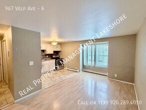 967 Velp Ave in Green Bay, WI - Building Photo - Building Photo