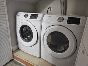 Westhaven Residence in Tampa, FL - Building Photo - Building Photo