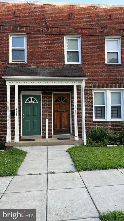 property at 4243 Eads St NE