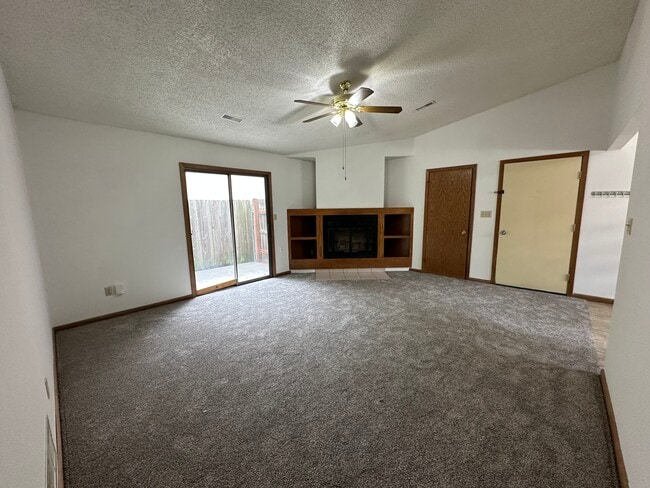 2018 N Rosewood Ct in Derby, KS - Building Photo - Building Photo