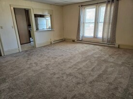 204 E Broadway Ave in Medford, WI - Building Photo