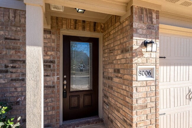 8006 Bluewater Cove in San Antonio, TX - Building Photo - Building Photo