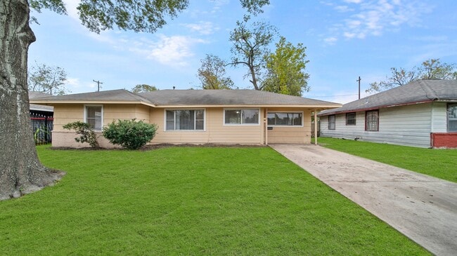 property at 8018 Sharondale Dr