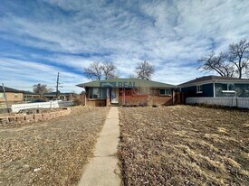 3290 Leyden St in Denver, CO - Building Photo