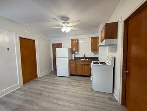 347 Avenue C in Bayonne, NJ - Building Photo - Building Photo