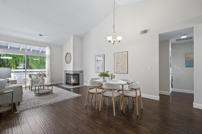 1735 Parkview Green Cir in San Jose, CA - Building Photo - Building Photo