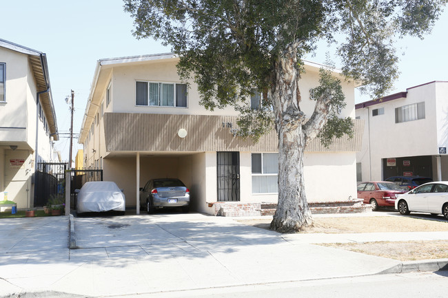 3608 Mentone Ave in Los Angeles, CA - Building Photo - Building Photo