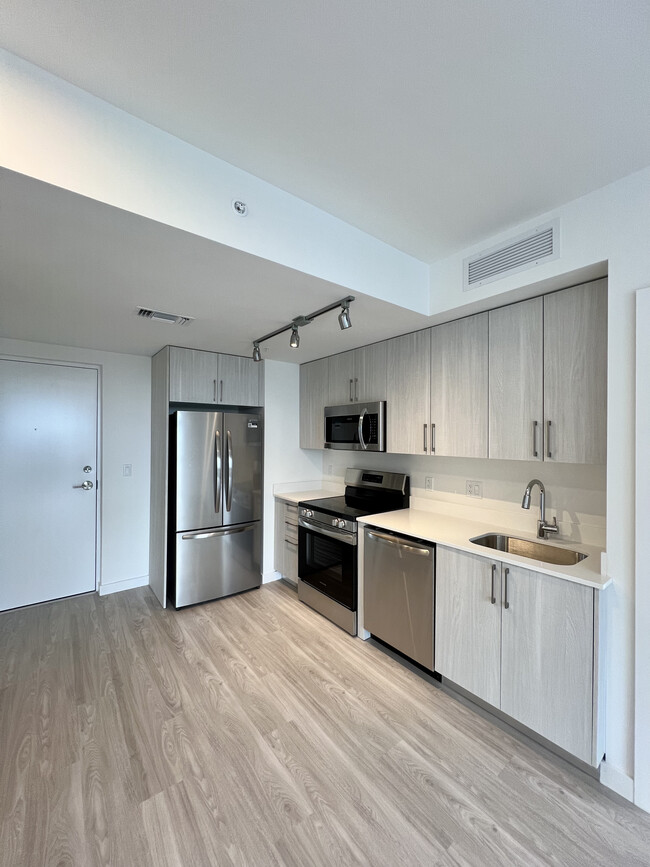 1420 NW 33rd St, Unit B3