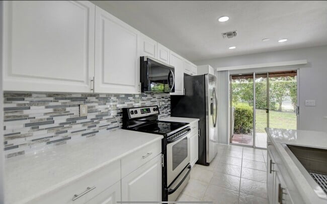 property at 5286 Sapphire Vly