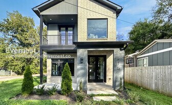 415 S University St in Murfreesboro, TN - Building Photo