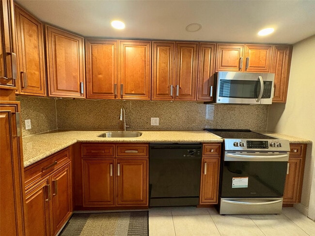 property at 2940 N Course Dr