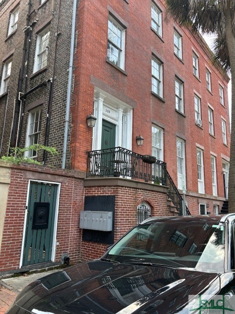 203 E York St in Savannah, GA - Foto de edificio