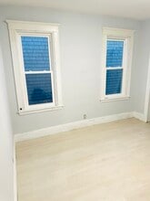 127 King St, Unit 3 in Boston, MA - Building Photo - Building Photo